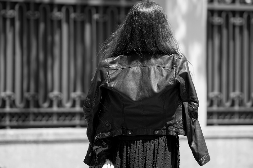 le-petite-robe-noir-mitmeblog-streetstyle-guerlain-bn-web-15
