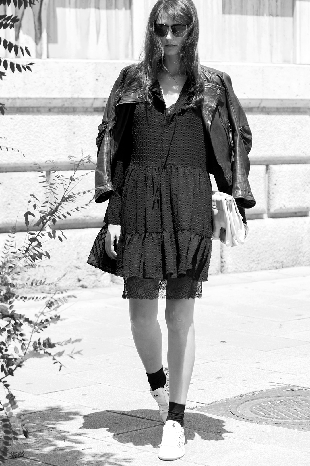 le-petite-robe-noir-mitmeblog-streetstyle-guerlain-bn-web-02